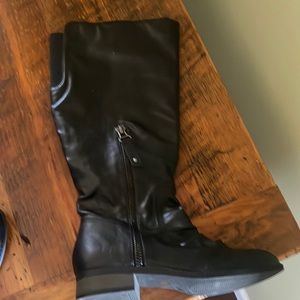 Women’s dress boots